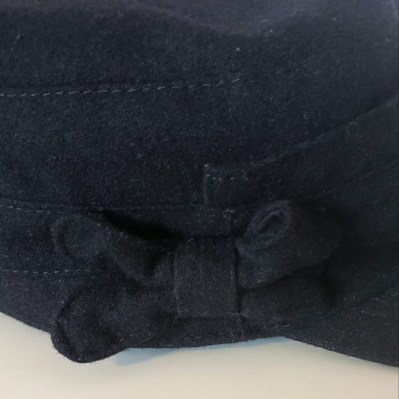 D&Y Black Bowed Cap 30%Wool 70%Poyester Elastic Back Fall Winter Woman - Picture 5 of 8